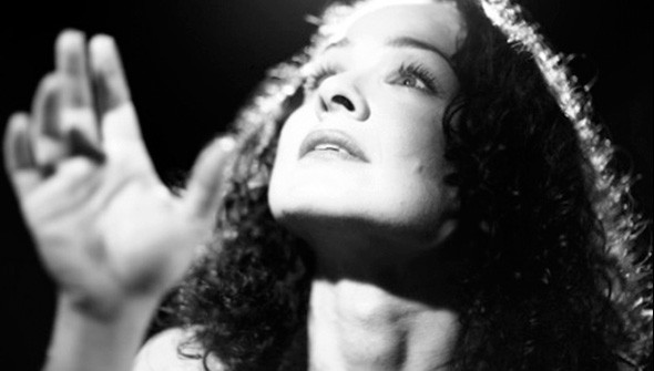 Sirena Negra de Vanessa Montfort